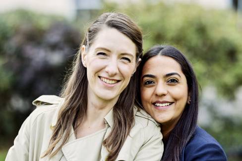 2 LBS students smiling